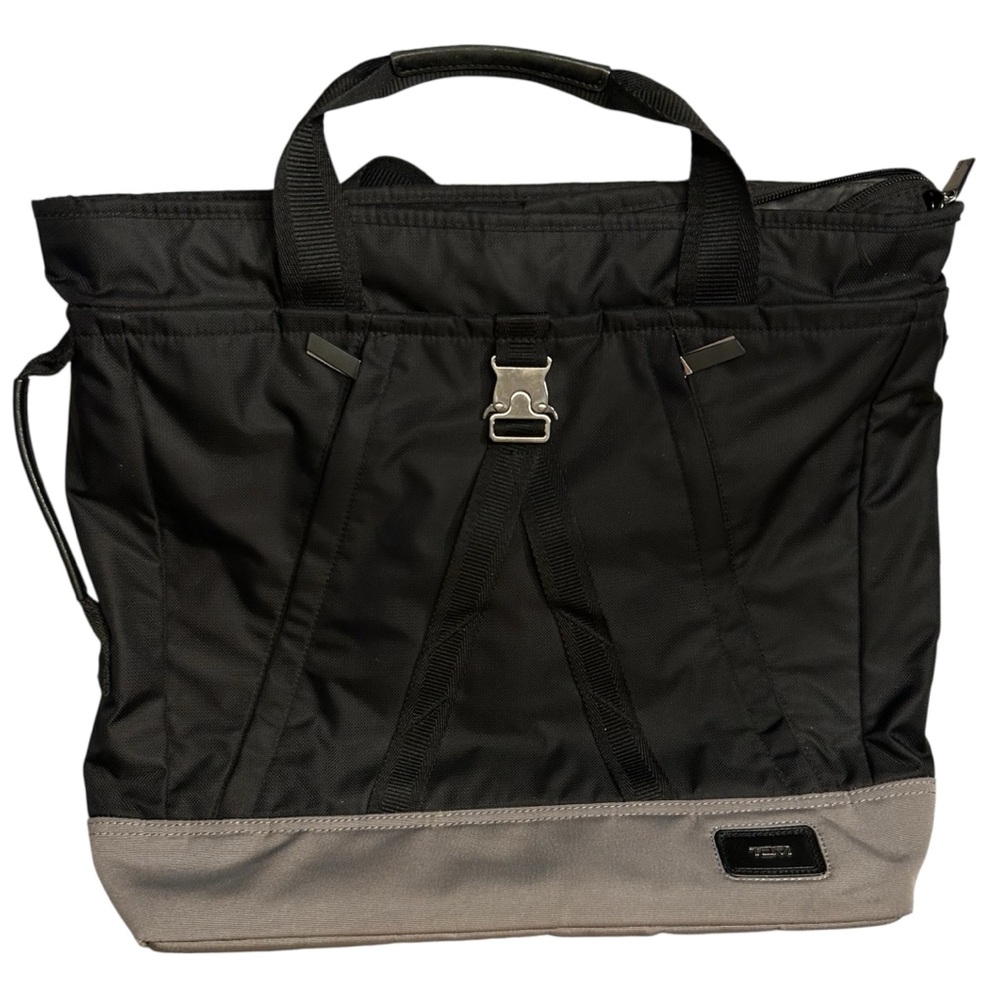 Tumi Regent Black and Gray Men's Pack